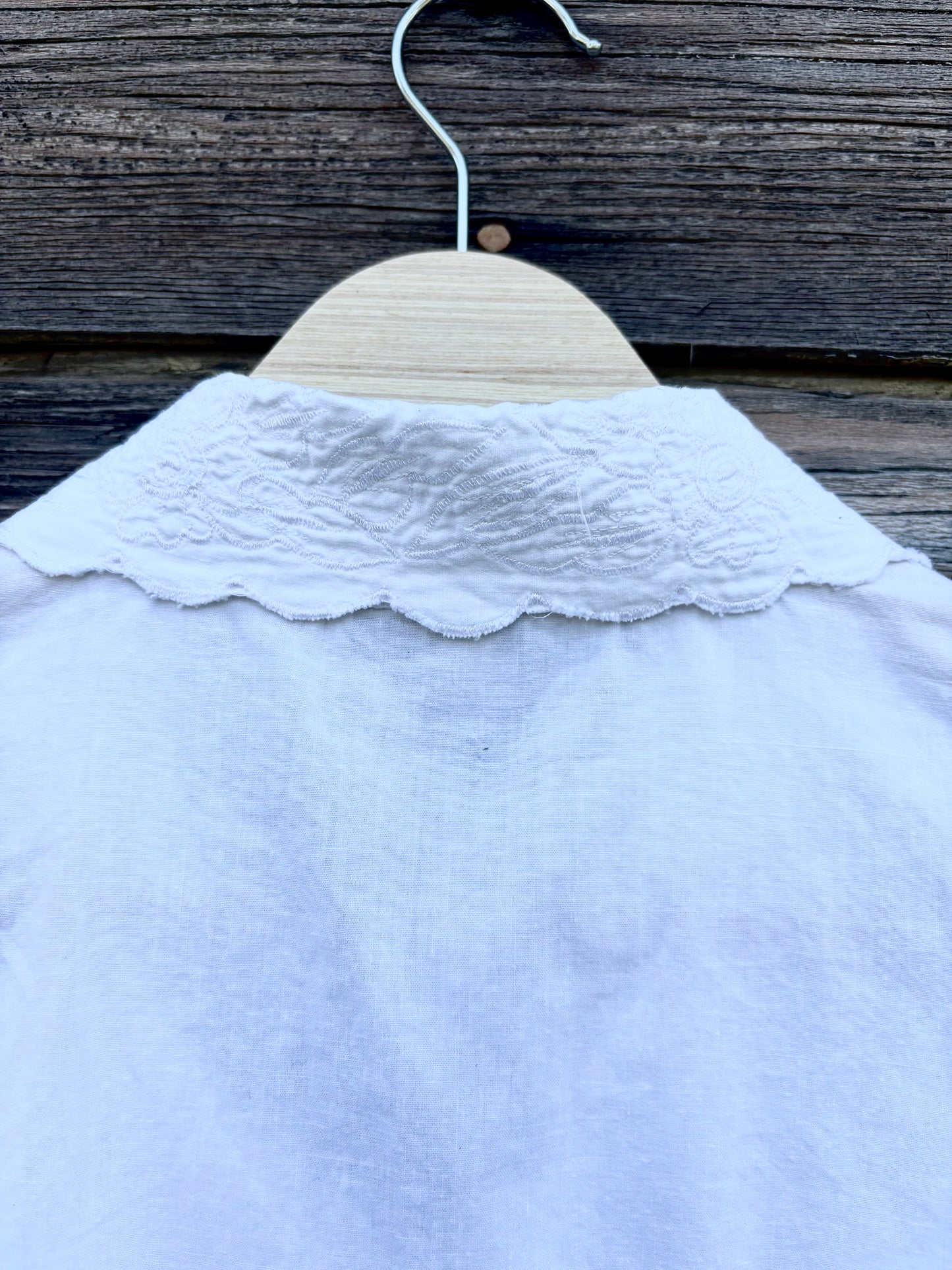 Vintage Venezia White Embossed Blouse