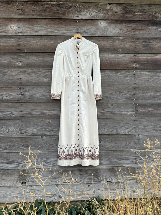 The villager embroidered white dress