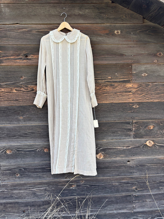 Pioneer dress